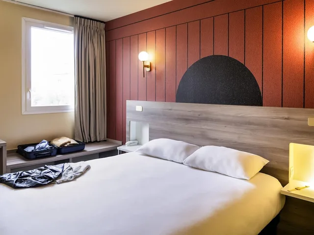 غرفة قياسية بسرير مزدوج، ibis Styles Versailles Saint Quentin en Yvelines Hotel 1/10