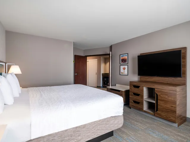 جناح بسرير كينج، Hampton Inn & Suites Boise-Meridian 2/3