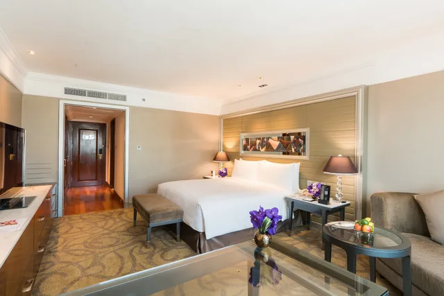 غرفة كلاسيكية بسرير كينج في طابق مرتفع، Intercontinental Bangkok 1/10
