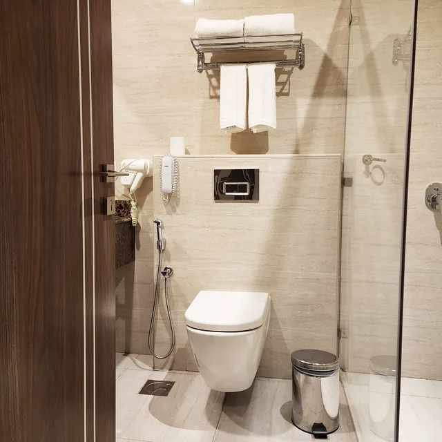 Executive, Suite, King Bed, Juffair Boulevard Hotel and Suites 2/3
