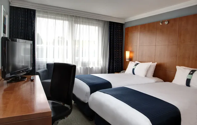 غرفة قياسية بسريرين منفصلين، HOLIDAY INN BRISTOL FILTON 2/9