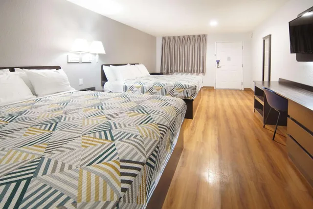غرفة بسريرين كوين للمدخنين، Motel6 Lancaster, TX - DeSoto - Lancaster 3/8