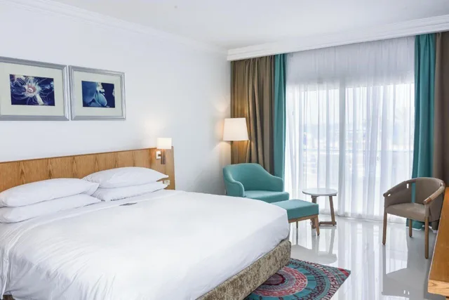 غرفة بسرير كينج بإطلالة على الحديقة، Renaissance Sharm El Sheikh Golden View Beach Resort 1/18