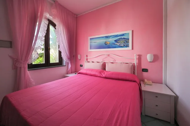 Room, Quadruple, 2 Double Beds, HOTEL ANNABELLE 2/10