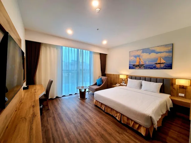 Superior, King Bed, Muong Thanh Grand Cua Lo 2/4