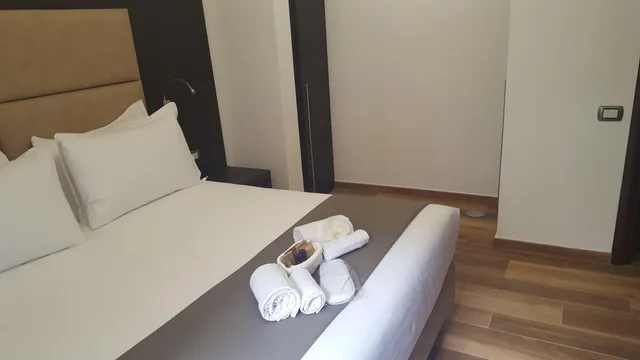 غرفة سوبيريور بسرير مزدوج، Una Finestra Su Monti 2/6