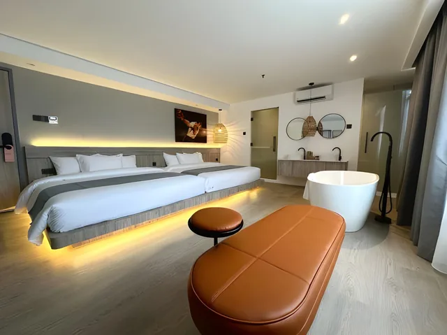 جناح عائلي، Theatre Hotel Kuching 1/1