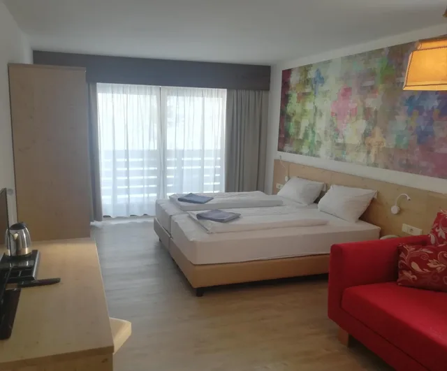غرفة قياسية بسرير مزدوج، Family Hotel Schloss Rosenegg 1/4