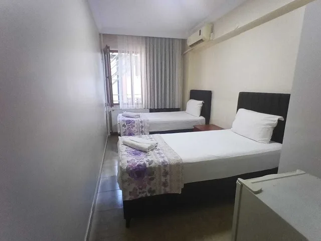 غرفة قياسية بسريرين منفصلين، Sah Hotel 8/10