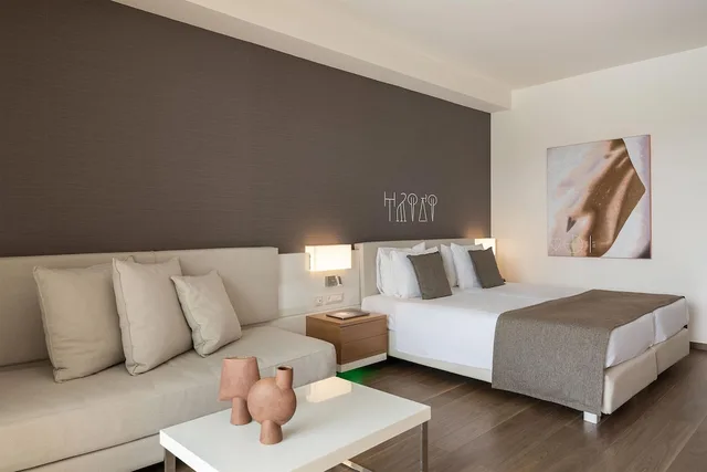 Deluxe, Twin Beds, Shared Pool، Avra Imperial Hotel 1/10