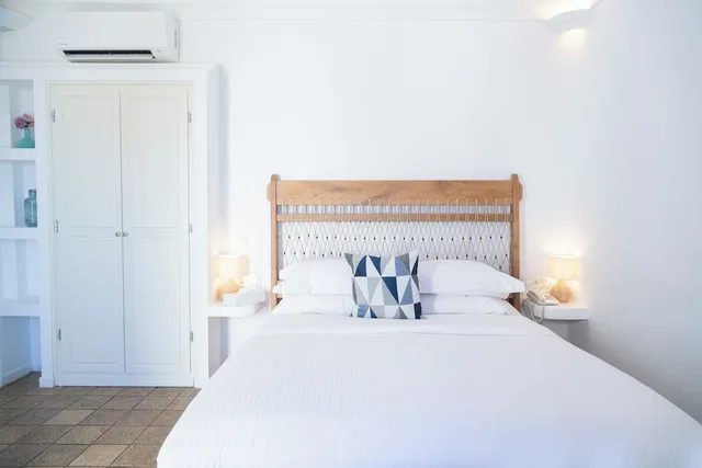 Superior, Double Bed, Caldera View، Pantelia Suites Santorini 1/7
