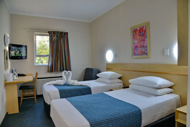 غرفة بسريرين منفصلين، Road Lodge Potchefstroom 1/4