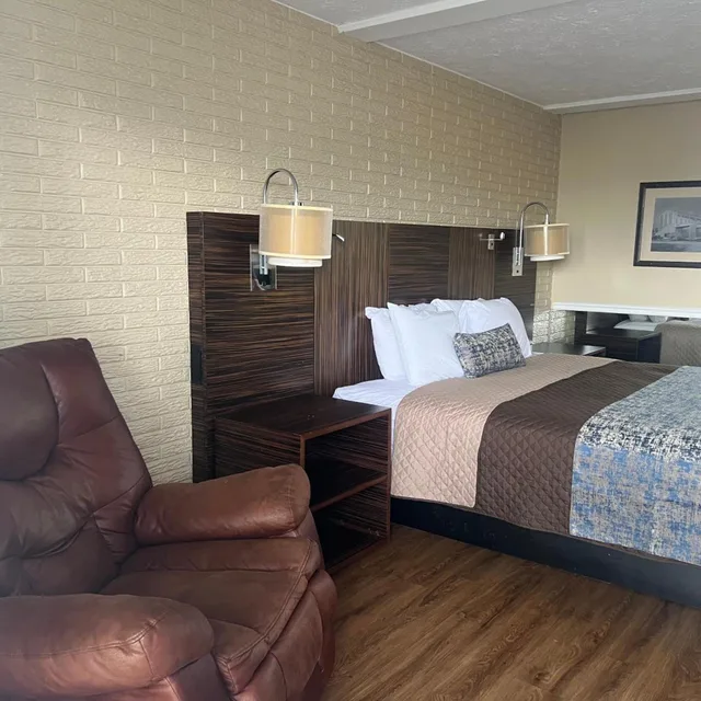 غرفة مفردة بسرير فردي، Towne Inn 1/5