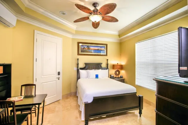2 Bedrooms, Penthouse Suite, Ocean Front, Terrace، Windsong On The Reef 3/3