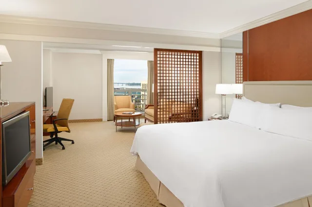 جناح جونيور لذوي الإعاقة، San Diego Marriott Gaslamp Quarter 1/4