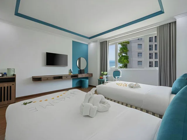 Deluxe, Triple, 1 King and 1 Single Beds, PARACEL DANANG HOTEL 1/1