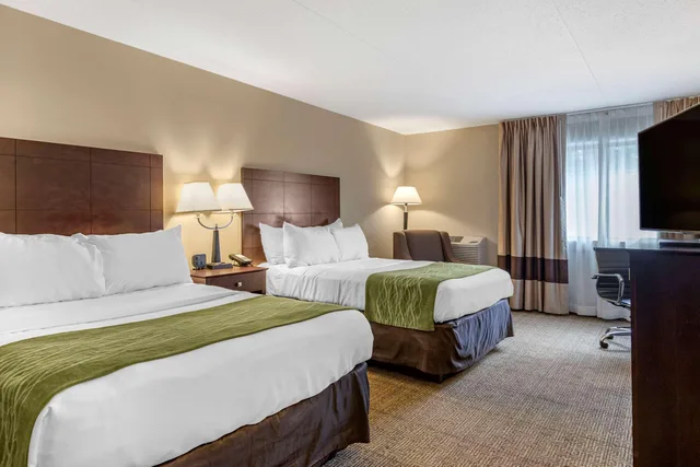 غرفة بسريرين مزدوجين، Comfort Inn Lansing West MI 1/4