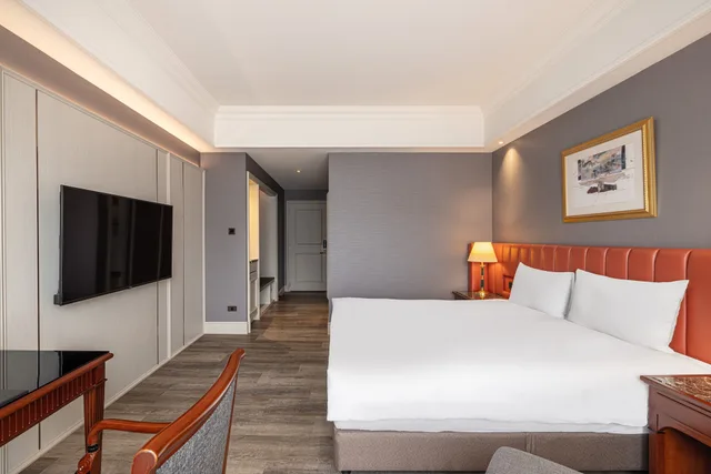 غرفة كلاسيكية بسرير كينج وسرير كوين، Lakeshore Hotel 1/5