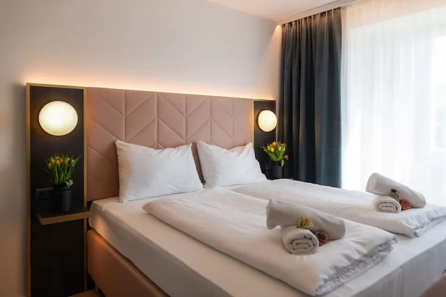 Superior, King Bed, Florum Hotel (Ex Tabor Hotel) 2/3