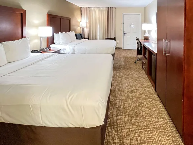 غرفة بسريرين كوين لذوي الإعاقة، Comfort Inn & Suites Sequoia Kings Canyon 4/5