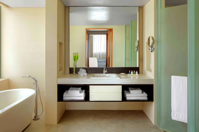 غرفة سوبيريور بسريرين منفصلين، Radisson Blu Hotel Cebu 5/6
