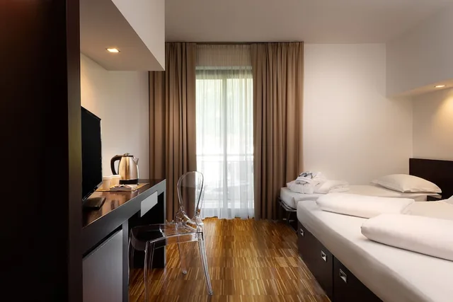 Comfort, Triple, Double Bed, Sofa, Astoria Park Hotel 5/9