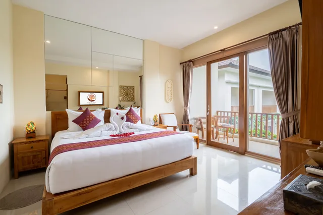 جناح جونيور بسرير كينج بإطلالة على المسبح بشرفة، Ashoka Tree Resort At Tanggayuda 2/4