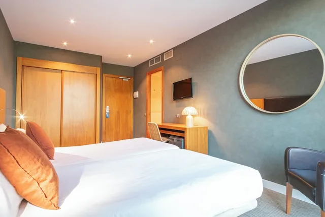 Superior, Twin Beds, Acta Sant Just 8/10