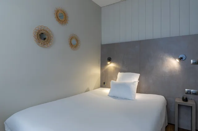 غرفة مفردة، Royal Hotel Grenoble Centre 1/2