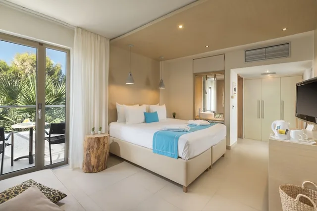 Casual, Classic، The GDM Island Hotel - Adults Only 2/2