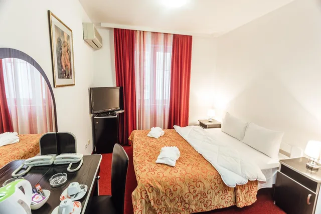 غرفة اقتصادية بسرير مزدوج، Azzurro Hotel Bijela, Herceg Novi 3/8