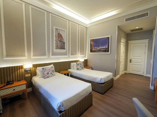 Superior Room Twin with Window، Promenade Hotel 3/8