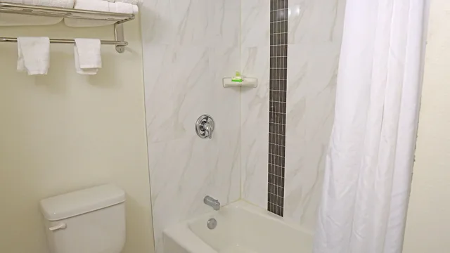 غرفة بسريرين كوين بإطلالة على المتنزه، Ocean Surf Inn & Suites 8/8
