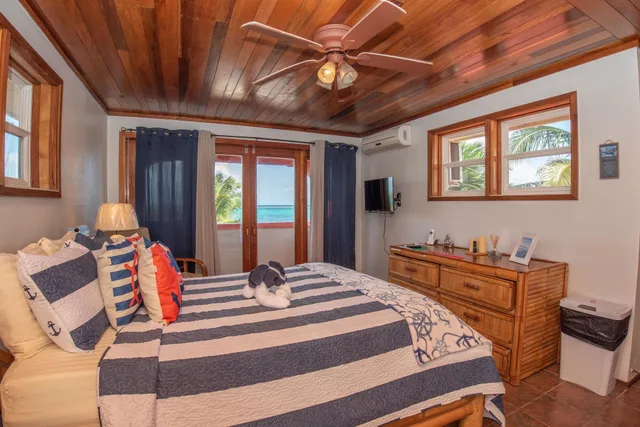 1 Bedroom, Honeymoon, Reef, Studio, King Bed, Sea View، Bella Vista Guesthouse Cabins 5/7