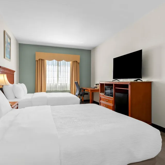غرفة بسرير كوين لذوي الإعاقة، Quality Inn & Suites McAlester on Hwy 69 5/7