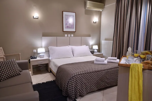 غرفة سوبيريور بسرير كوين، Four Seasons Skg Thessaloniki 7/10