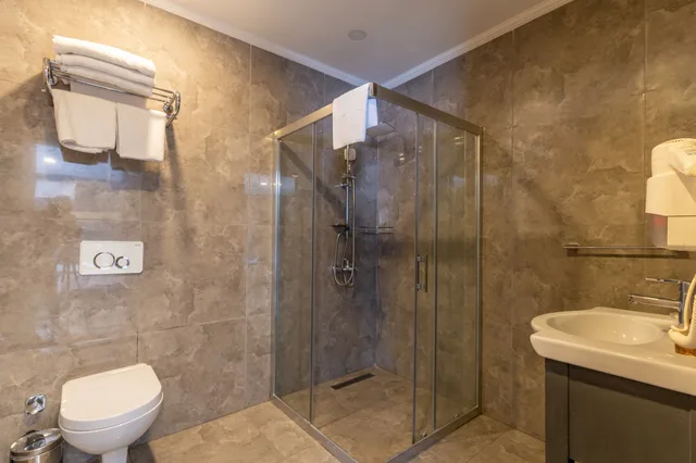 غرفة سوبيريور ثلاثية، AKKAN LUXURY HOTEL 8/10