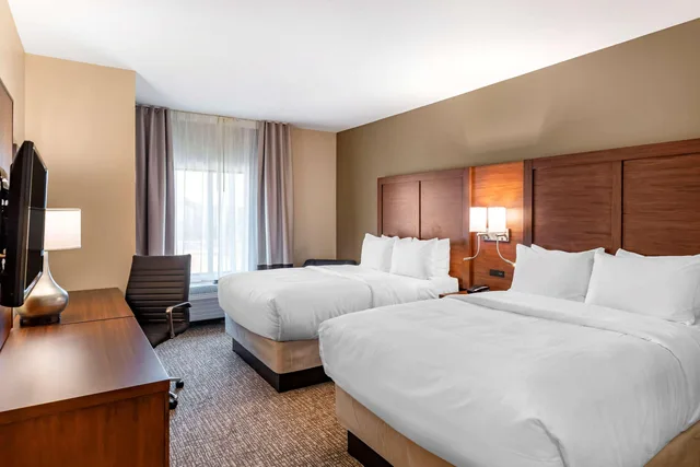 Upgrade, Suite, 2 Queen Beds، Comfort Inn & Suites Clarkston Pine Knob Area 1/3