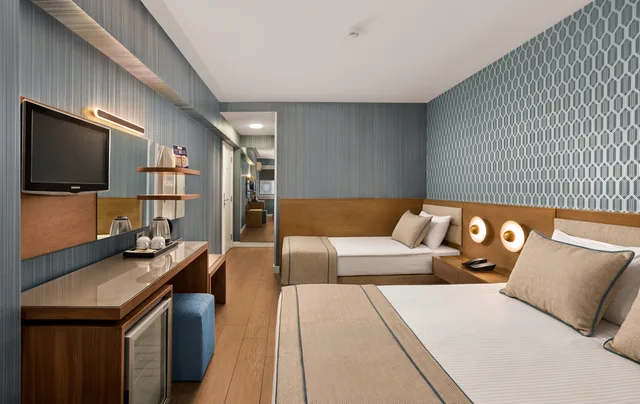 غرفة قياسية ثلاثية، The New Hotel Zeybek 3/6