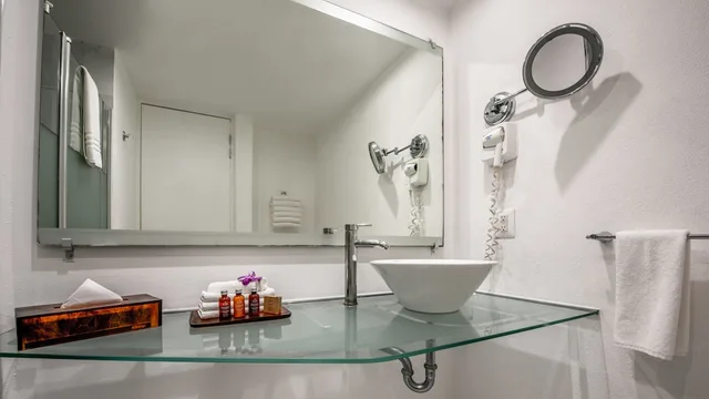 Premier, King Bed, Ocean View, Hot Tub, Park Royal Beach Mazatlan 3/3