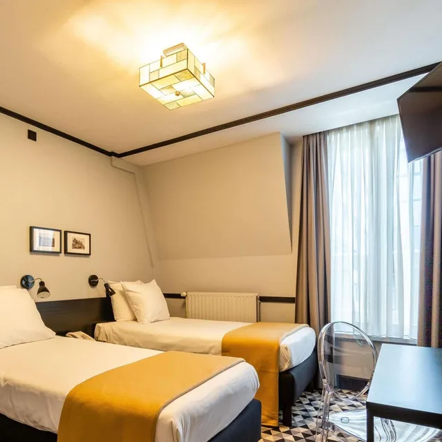 Classic, Single Bed, Mercure Brussels Centre Rogier 1/7