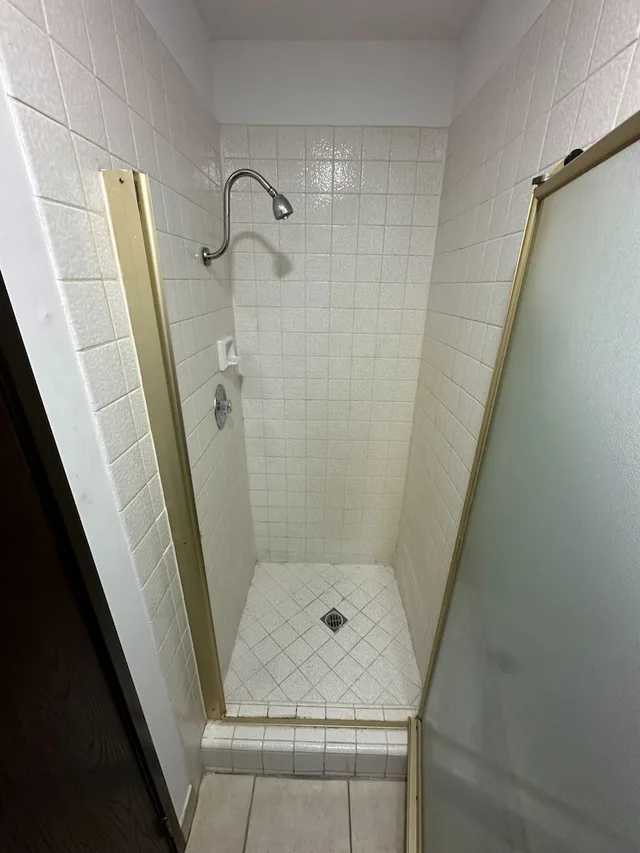 جناح بسرير كينج، Portside Inn & Suites 4/4