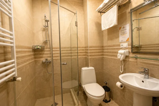 غرفة قياسية مفردة، Imperial House 7/9