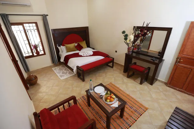 Double Bed, KASBAH TIZIMI 1/10