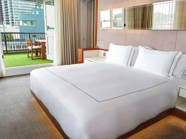 غرفة بريميير بسرير كينج بشرفة لذوي الإعاقة، 33 Hotel, New York City, Seaport 4/9