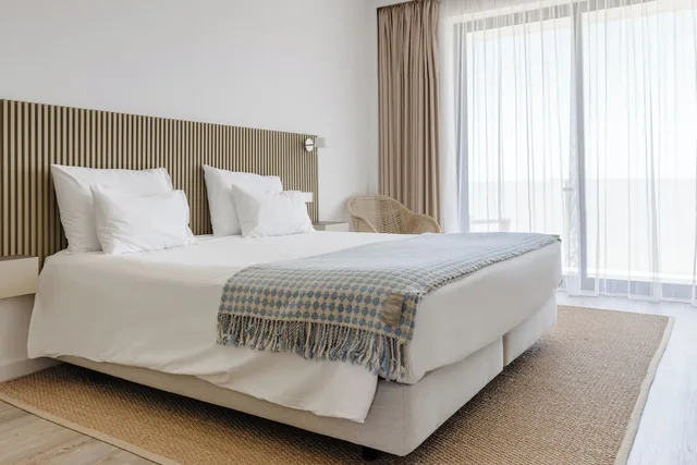 جناح استوديو بسرير مزدوج بإطلالة على المدينة مع أريكة، Memmo Baleeira Hotel 1/1