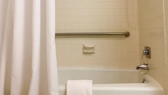 Deluxe, 2 Queen Beds, Accessible, Ticaboo Lodge Lake Powell 7/9