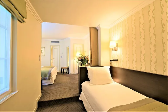 غرفة كلاسيكية ثلاثية، Hotel Henri Iv Rive Gauche 5/9