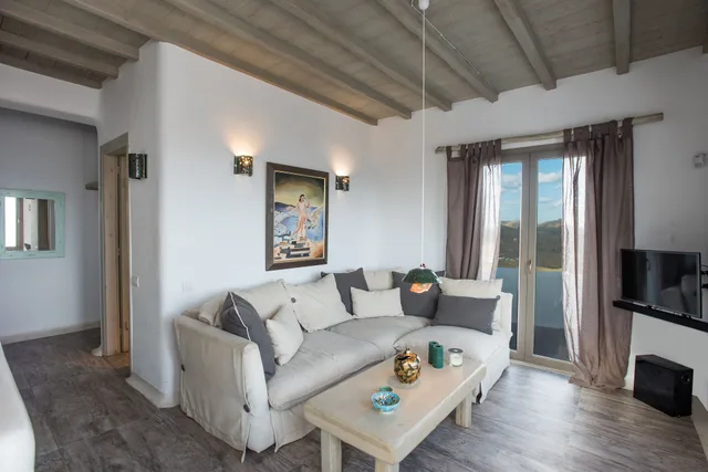 Sky, Grand, Suite, 2 King Beds, Single Bed, Sea View, Sofa, Hot Tub، Amallini Suites 8/10
