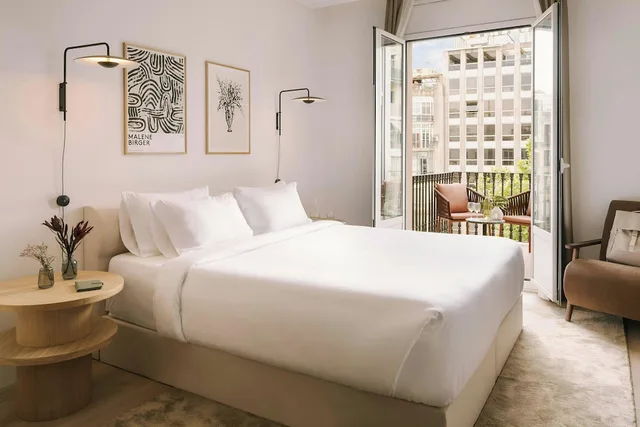 غرفة بسرير كينج بشرفة، Sonder Paseo de Gracia 1/1